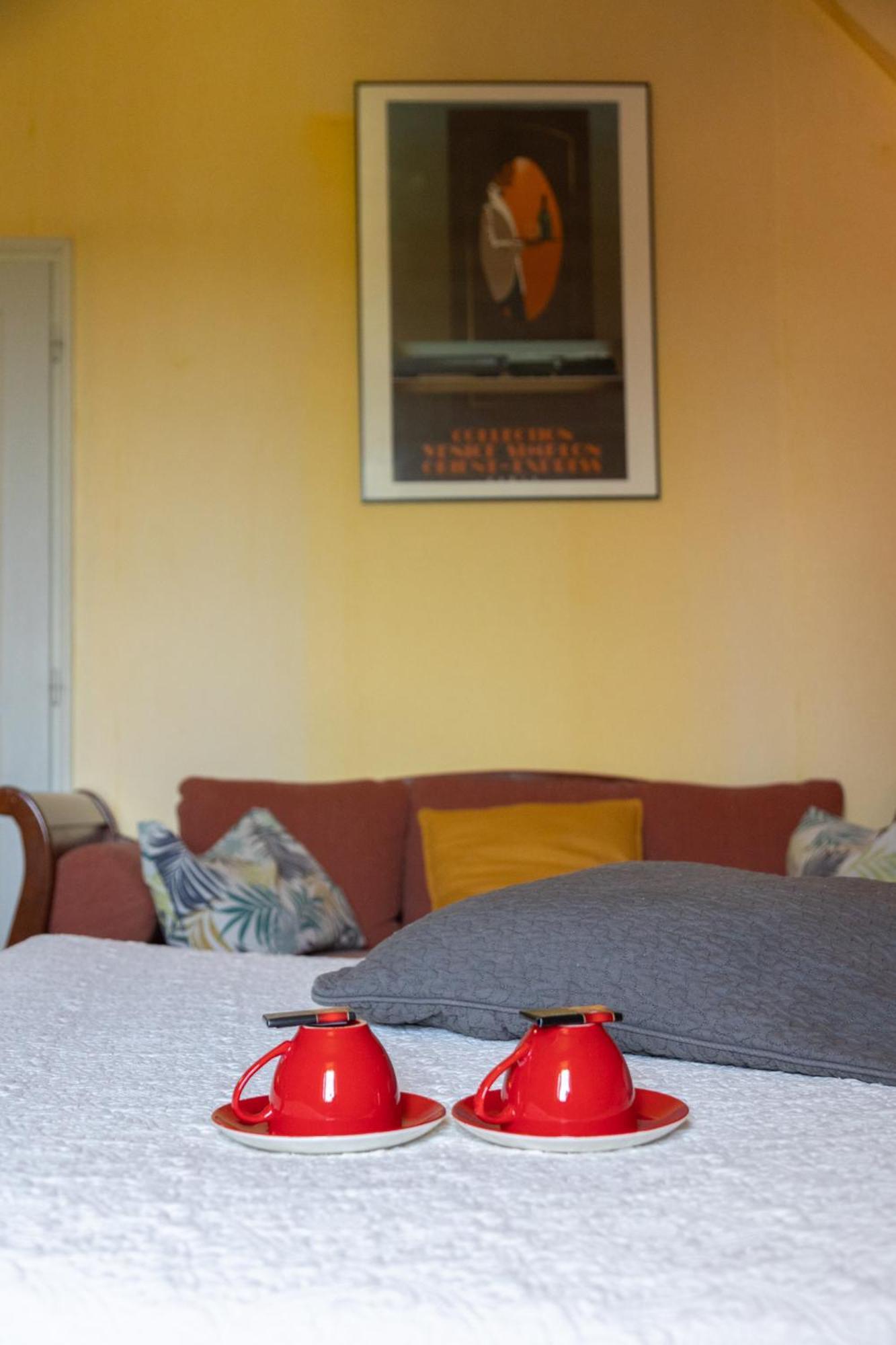 Le Domaine Du Meunier Hotel Mortagne-sur-Gironde Екстериор снимка